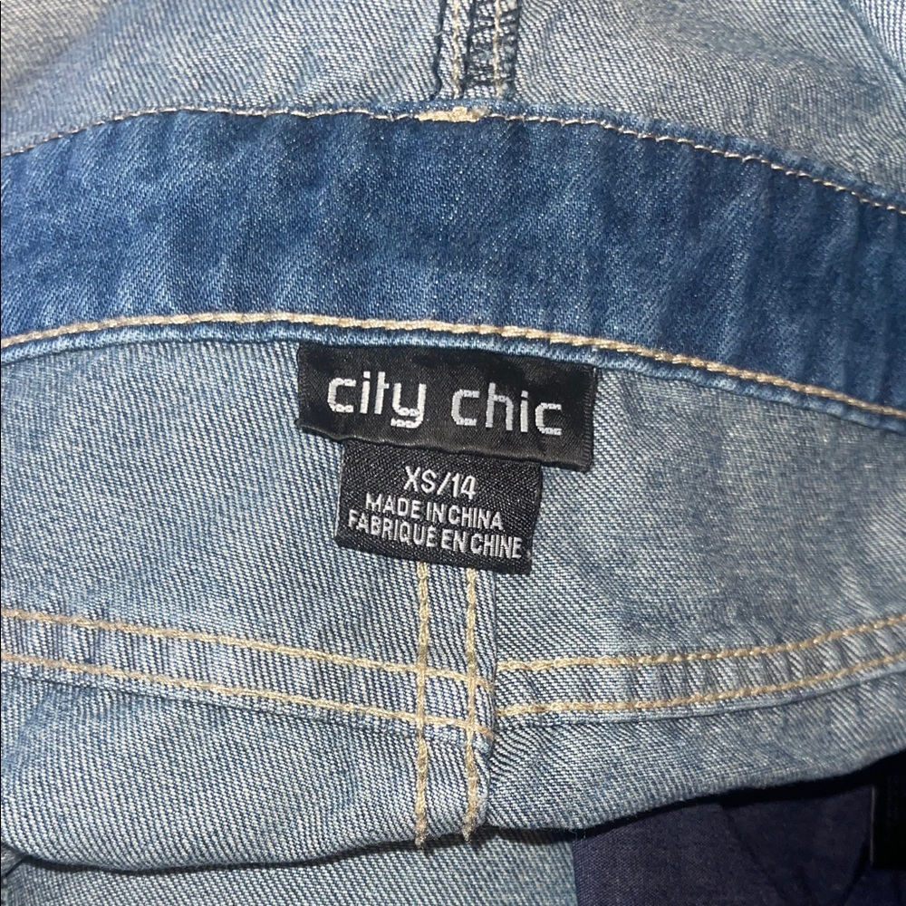 City Chic Women's Distressed Blue Denim Overalls Size XS/ same as size 14 - Picture 3 of 4